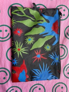 BAGGU large flat pouch, jessica williams floral, NWOT